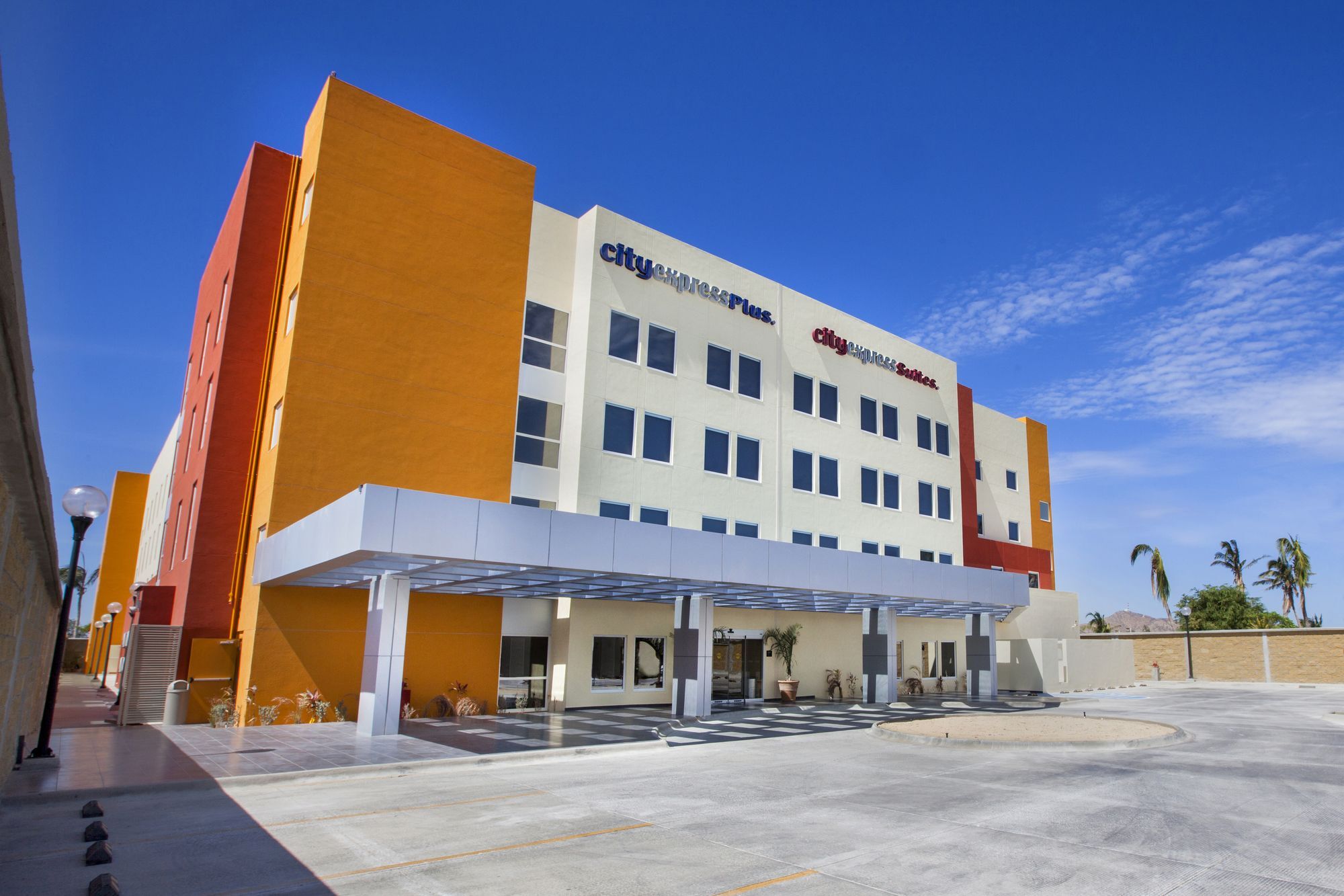 City Express Suites By Marriott Cancun Aeropuerto Exterior photo